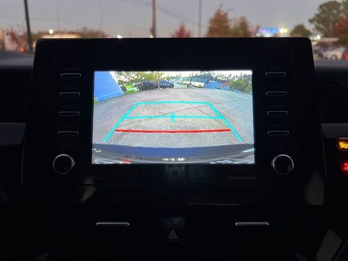 Used 2022 Toyota Camry SE image 24