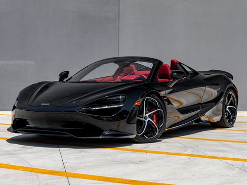 Used 2024 McLaren 750S Spider image 7