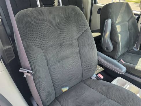 Used 2016 Dodge Grand Caravan SE w/ Quick Order Package 29E SE FWD image 33