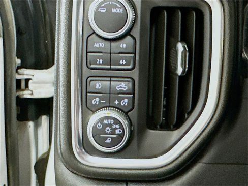 Used 2020 GMC Sierra 2500 SLT w/ SLT Premium Plus Package image 10