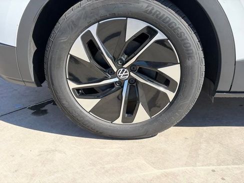Used 2022 Volkswagen ID.4 Pro S image 7