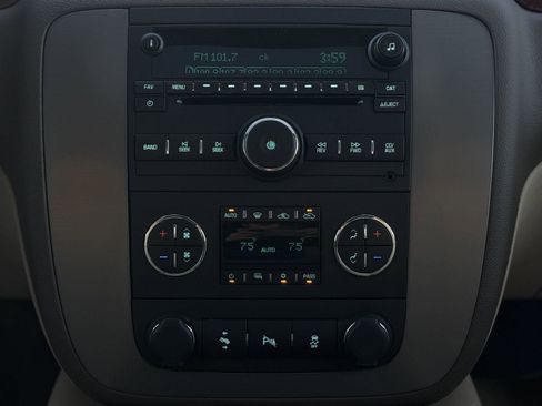 Used 2013 GMC Sierra 1500 SLT w/ SLT Convenience Package image 19