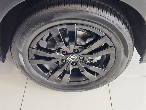 New 2026 Honda HR-V Sport image 4