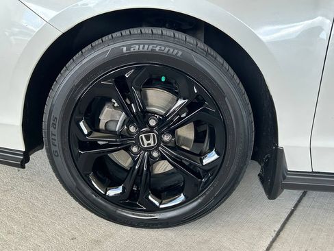 Used 2025 Honda Accord SE image 38