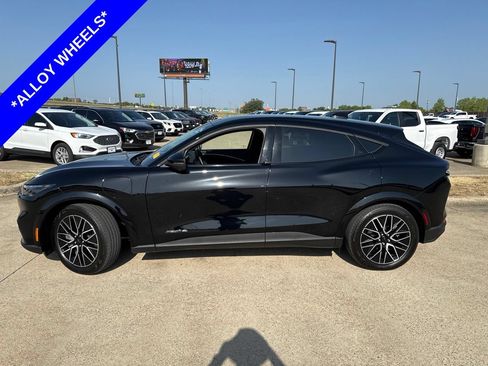 Used 2025 Ford Mustang Mach-E Premium AWD/4WD image 3