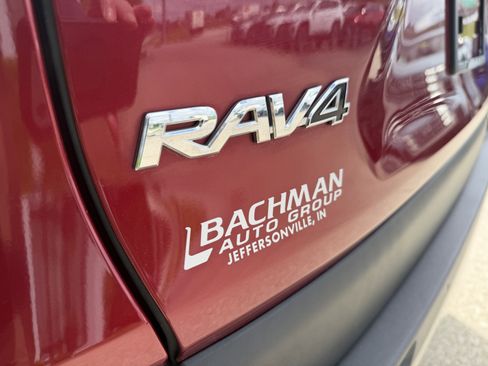 Used 2019 Toyota RAV4 Limited w/ All Weather Liner Package AWD/4WD image 9