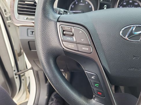 Used 2018 Hyundai Santa Fe Sport w/ 2.4L Value Package 02 image 17