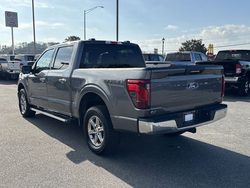 Used 2024 Ford F150 XLT w/ Mobile Office Package image 8