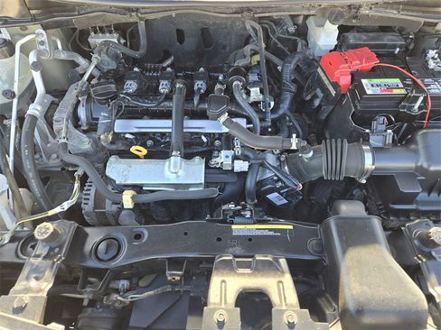 Used 2021 Nissan Versa SV image 32