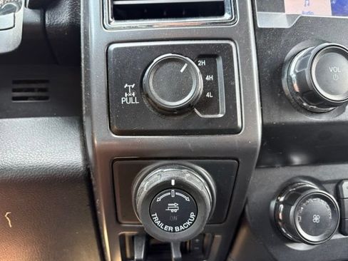 Used 2020 Ford F150 XLT w/ Equipment Group 302A Luxury AWD/4WD image 22
