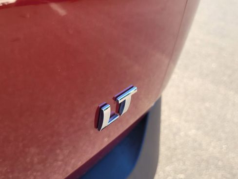 Used 2019 Chevrolet Traverse LT w/ LPO, Black Accent Package image 7