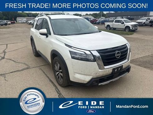 Used 2023 Nissan Pathfinder SL AWD/4WD image 1