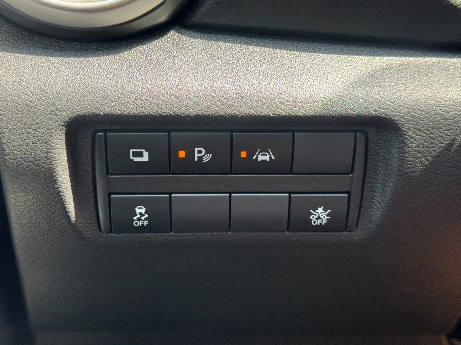 Used 2021 Nissan Versa S FWD image 16
