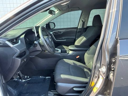 Used 2024 Toyota RAV4 LE FWD image 4