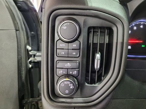 Used 2021 Chevrolet Silverado 1500 Custom Trail Boss image 31