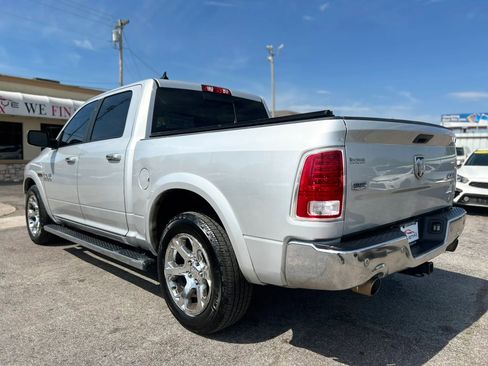 Used 2015 RAM 1500 Laramie w/ Convenience Group AWD/4WD image 8