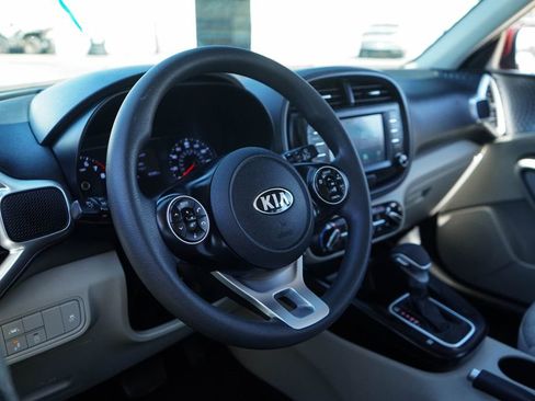 Used 2020 Kia Soul S image 7