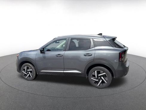 Used 2026 Nissan Kicks SV w/ Cold Weather Package FWD image 9