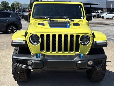 Used 2023 Jeep Wrangler Unlimited Rubicon 4xe w/ Cold Weather Group AWD/4WD image 13
