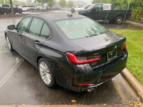 Used 2023 BMW 330i xDrive Sedan w/ Premium Package AWD/4WD image 31