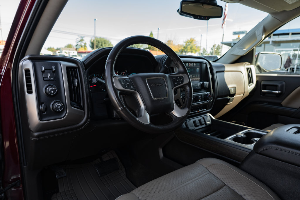 Used 2017 GMC Sierra 1500 Denali AWD/4WD image 25
