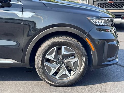 Used 2022 Kia Sorento S FWD image 40