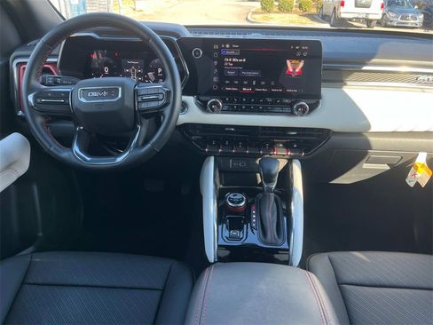 Used 2024 GMC Canyon AT4X image 16