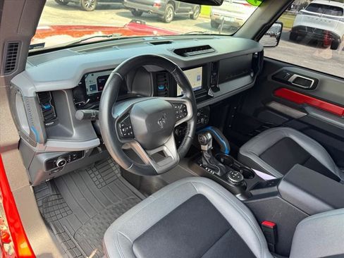 Used 2023 Ford Bronco Black Diamond w/ Sasquatch Package AWD/4WD image 15