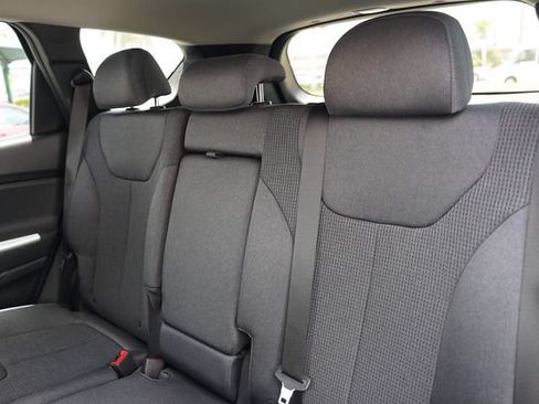 Used 2020 Hyundai Santa Fe SEL FWD image 12