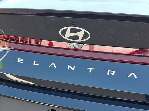 New 2026 Hyundai Elantra SEL Sport FWD image 13
