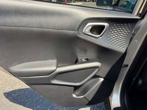 Used 2020 Kia Soul EX FWD image 30