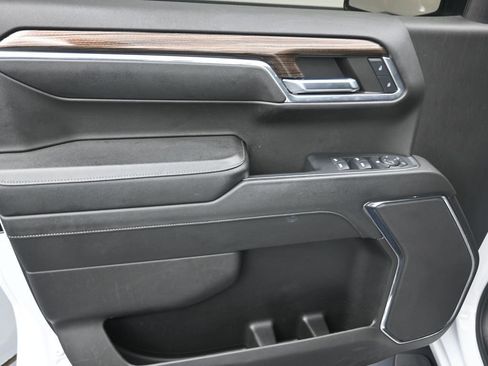 Used 2024 Chevrolet Silverado 1500 LT Trail Boss image 12