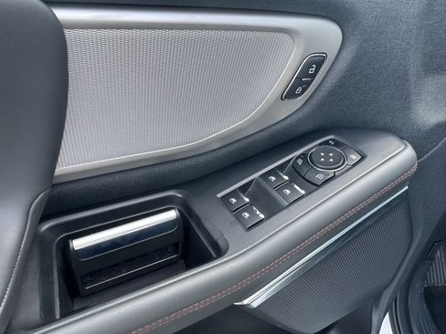Certified 2025 Ford Expedition Active AWD/4WD image 13