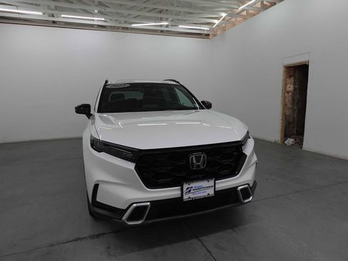 Used 2023 Honda CR-V Sport Touring image 3