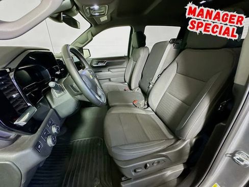 Used 2025 Chevrolet Silverado 1500 LT AWD/4WD image 12