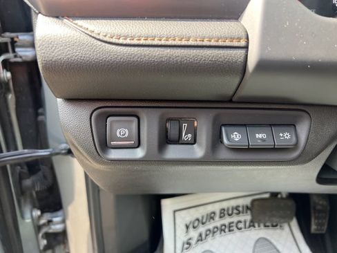 Used 2023 GMC Acadia AT4 w/ Technology Package AWD/4WD image 25