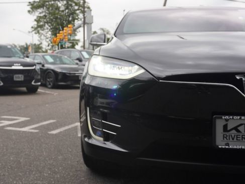 Used 2019 Tesla Model X Long Range AWD/4WD image 15