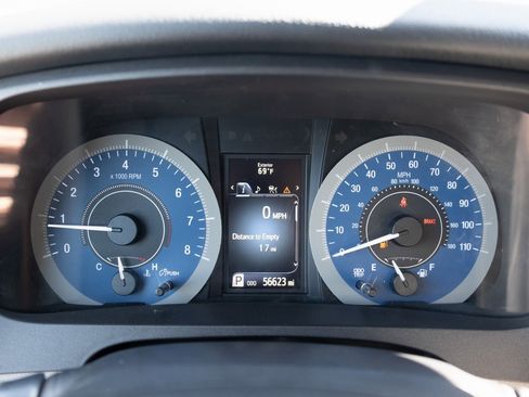 Used 2020 Toyota Sienna LE image 7