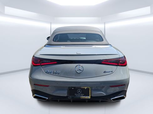 New 2026 Mercedes-Benz CLE 300 4MATIC Cabriolet image 4