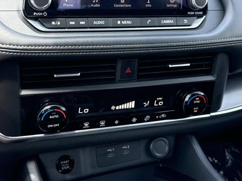 Certified 2026 Nissan Rogue SV AWD/4WD image 11