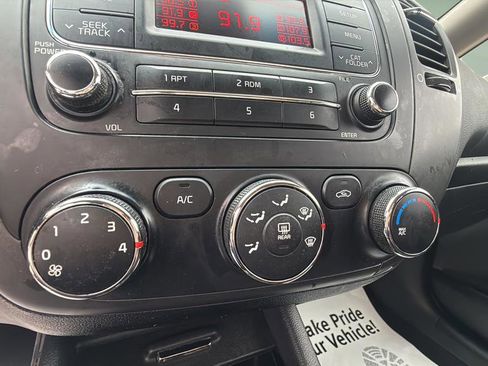 Used 2016 Kia Forte LX image 30