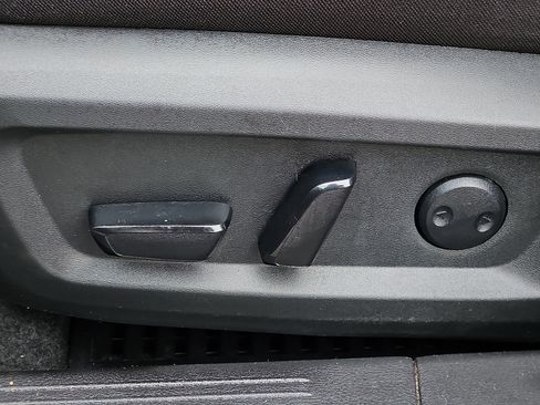 Certified 2023 Nissan Rogue SV image 26