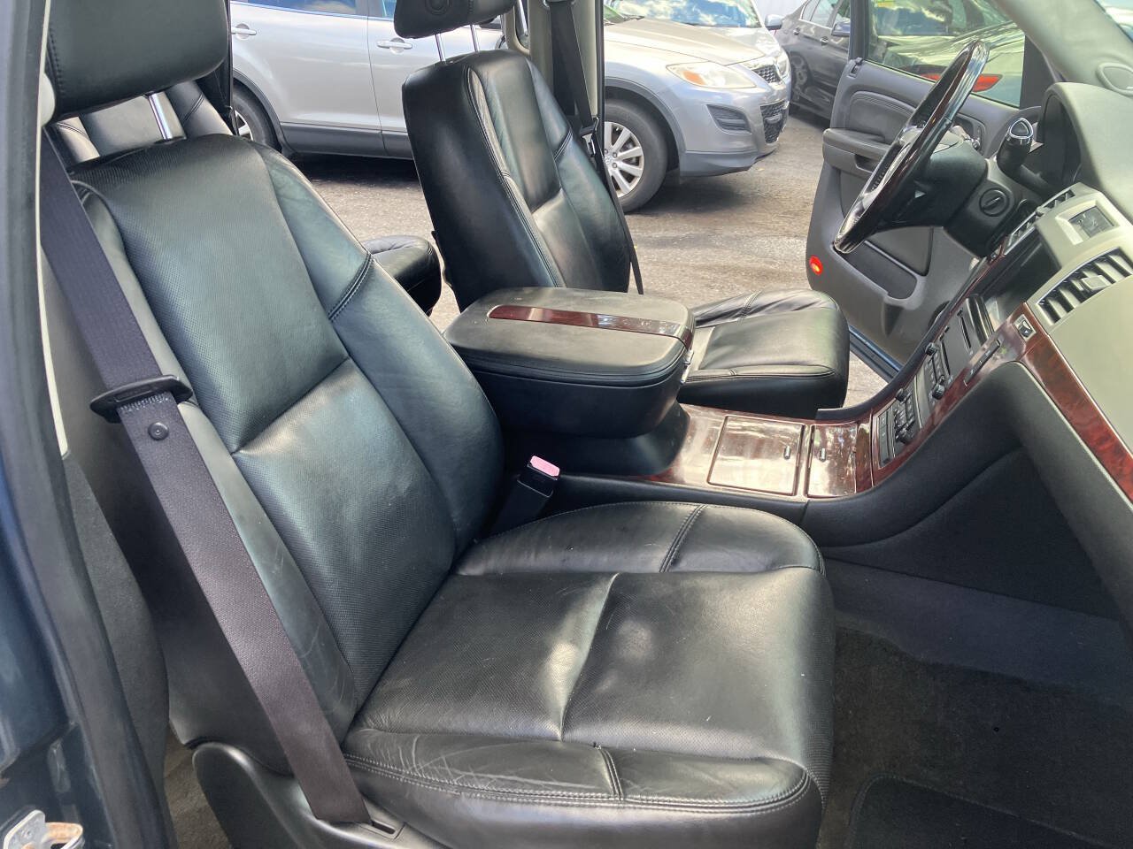 Used 2008 Cadillac Escalade AWD image 32