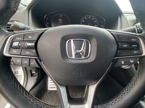 Used 2019 Honda Accord Sport image 16