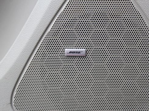 Used 2014 Chevrolet Volt Premium w/ Premium Trim Package image 24