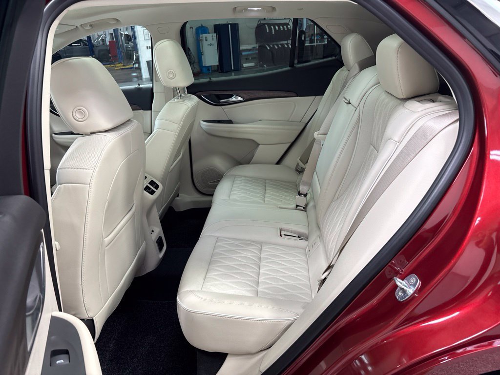 Used 2023 Buick Envision Avenir AWD/4WD image 48