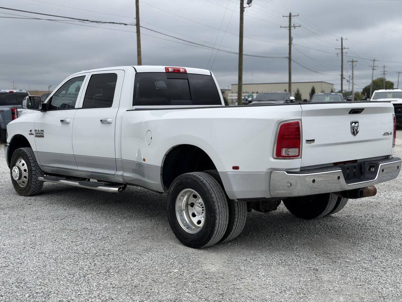 Used 2014 RAM 3500 Laramie AWD/4WD image 3