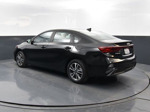 Certified 2022 Kia Forte LXS image 32