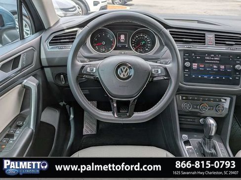 Used 2021 Volkswagen Tiguan SE w/ Panoramic Sunroof Package FWD image 16