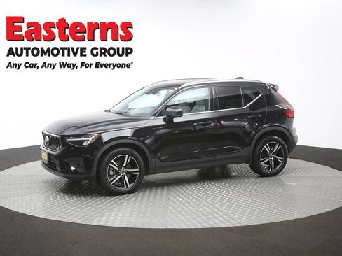 Used 2023 Volvo XC40 B5 Plus AWD/4WD image 58